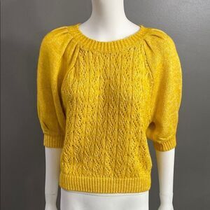 BB Dakota Yellow Crew Neck Sweater with Textured Knit Size Large